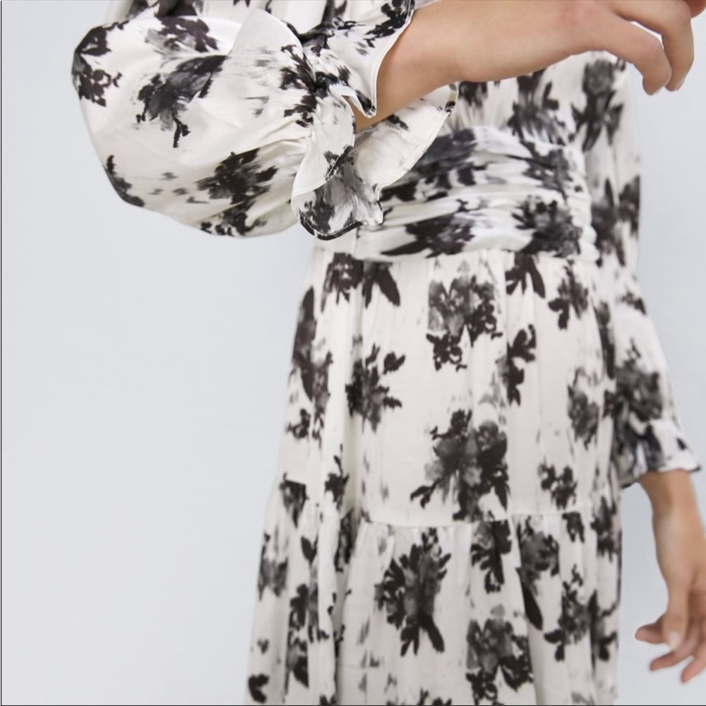 Zara floral satin mini dress - Picture 4 of 5